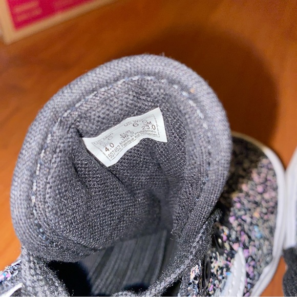 Shiny Party Old Skool - Picture 7 of 10